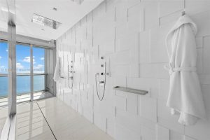 Complejo de apartamentos de lujo en venta en Miami, Florida Estados Unidos (11)