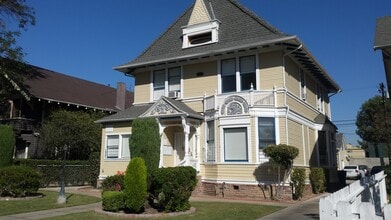 Casa en Renta 2712 Menlo Ave Los Angeles CA 90007 West Adams (6)