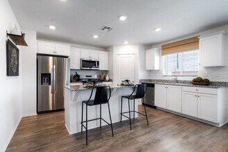 Casa en Renta heritage place hemet ca 3hab 3ba 1705 ft (2)