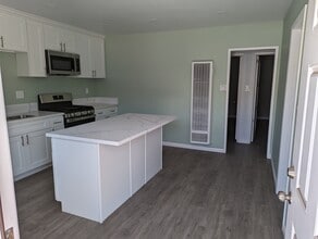 Habitacion en Renta 3847 w 104th st inglewood ca room a (6)