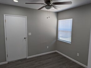 Habitacion en Renta 3847 w 104th st inglewood ca room a (8)