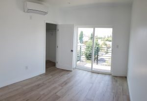 3425 edgehill dr los angeles ca bedroom with balcony