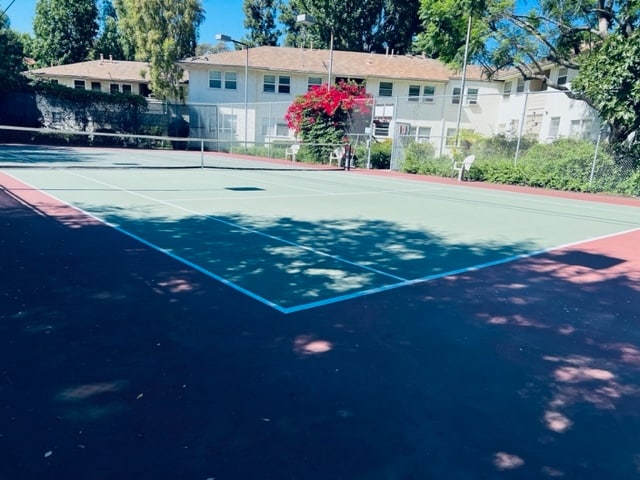 Casa en Renta en 5860 Bowcroft St Los Angeles, California CA 90016 (3)