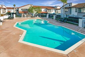 Departamentos en Renta en 1625 W Pacific Coast Hwy, Wilmington, California CA 90744 (5)
