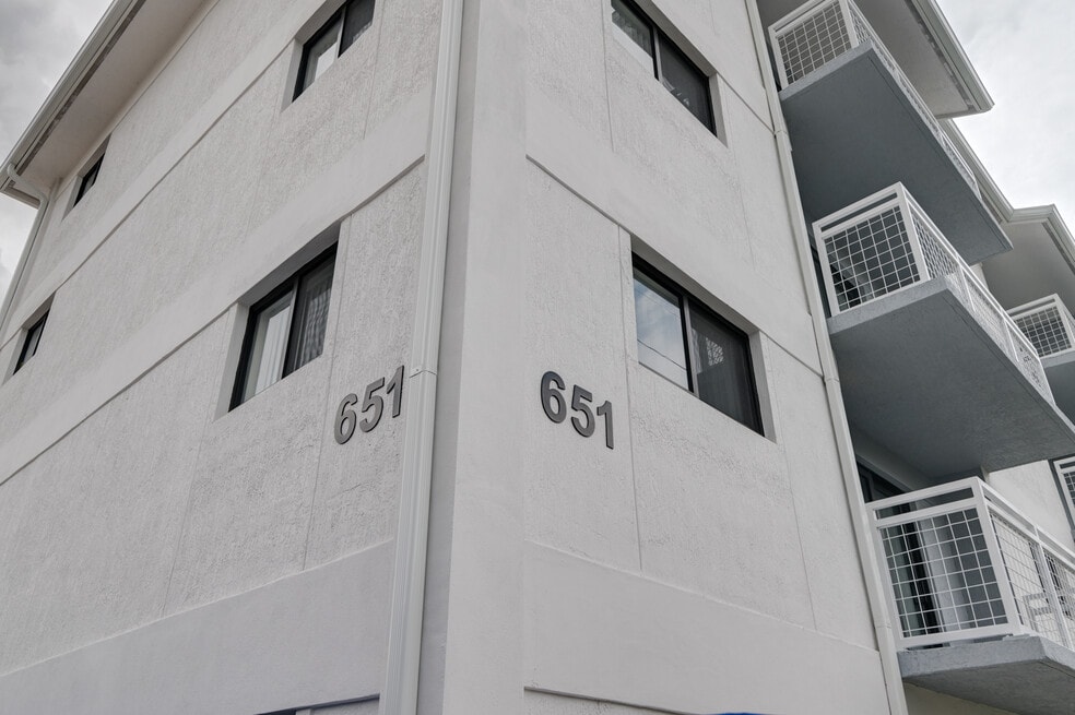 Apartament Edison Place 610 NW 60th St. Miami Florida 33127 Liberty City (1)