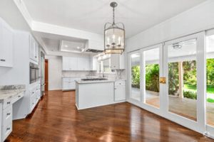 374 homewood rd los angeles ca building photo
