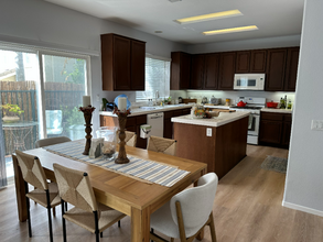 Casa en Renta Alquiler en California Carlsbad 633 Capstan Dr 4
