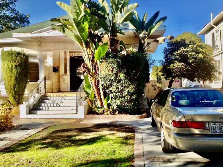 Casa en RENTA en California Los Angeles West Adams 1221 W 30th St