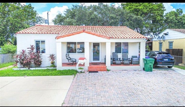 Casa en RENTA en Florida Miami/Dade Flagami 240 SW 71st Ave