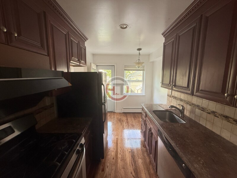 1851-mayflower-ave-the-bronx-ny-foto-principal