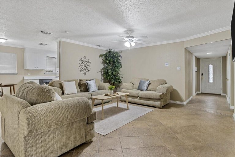 Habitacion Casa en RENTa Texas Bexar County San Antonio Inner West Side 3127 War Arrow Dr
