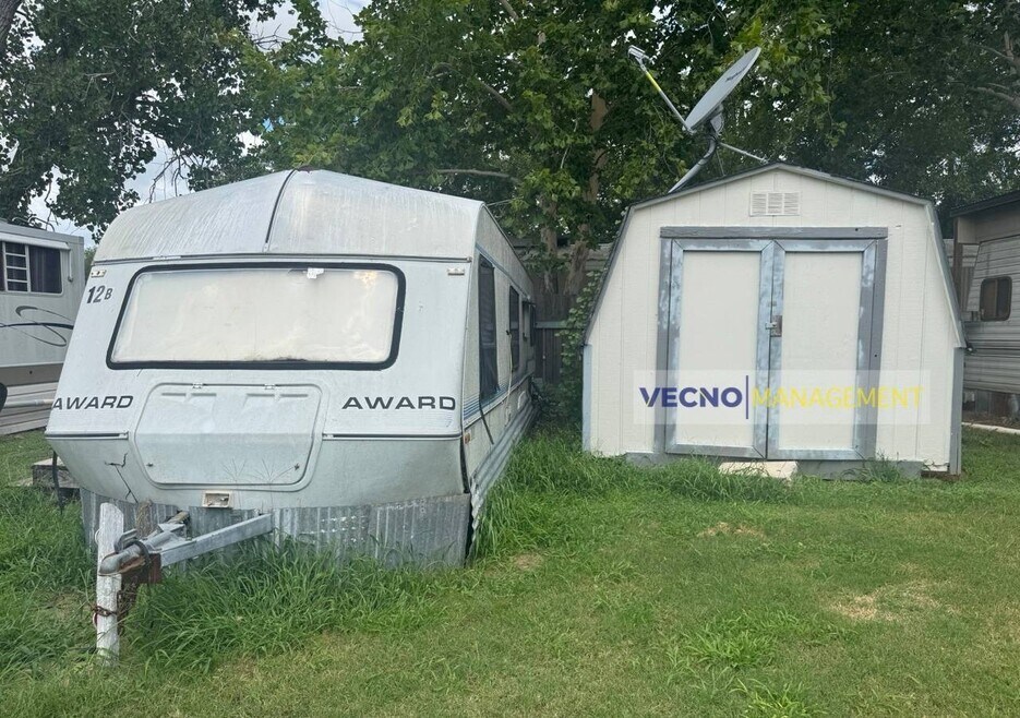 9831-tx-106-loop-san-antonio-tx-foto-principal-1