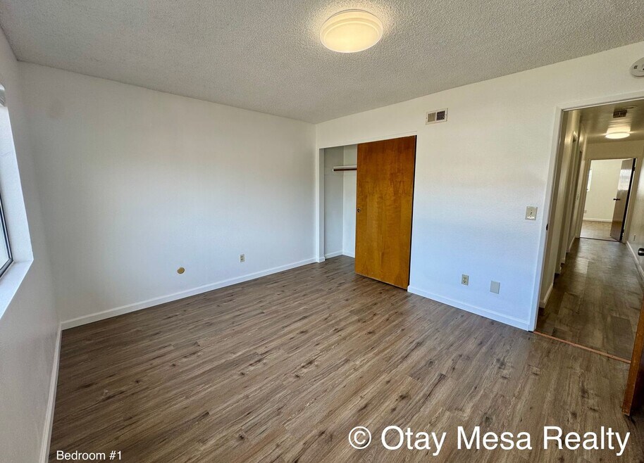 spacious-3br-home-with-garden-beds-pet-f-imperial-beach-ca-foto-del-edificio