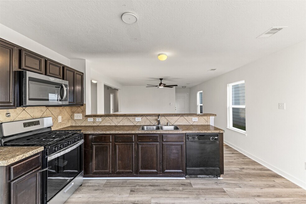 2746-piney-lake-ct-houston-tx-foto-del-edificio