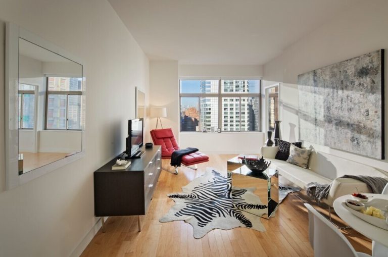 Casa en RENTA en New York New York County New York Financial District 91-91 Washington St