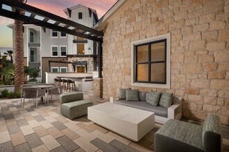 imgi_138_artisan-at-the-village-of-escaya-chula-vista-ca-foto-del-edificio