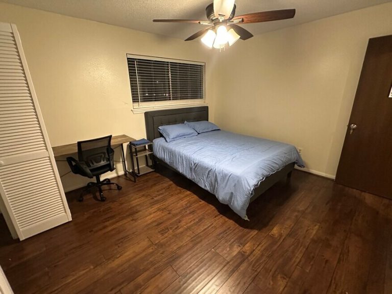 Casas Texas Harris County Houston Cloverleaf 223 Blue Castle Ln