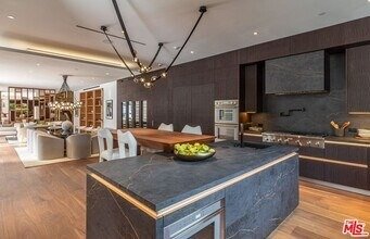 imgi_117_927-whittier-dr-beverly-hills-ca-foto-del-edificio