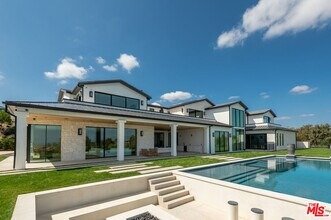 imgi_150_5340-whitman-rd-hidden-hills-ca-foto-del-edificio