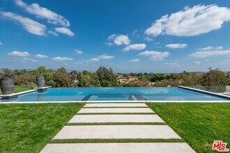 imgi_153_5340-whitman-rd-hidden-hills-ca-foto-del-edificio