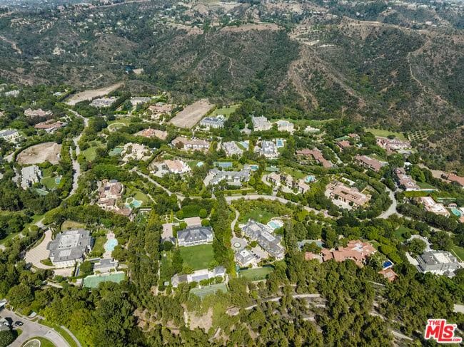 imgi_71_24-beverly-park-terrace-beverly-hills-ca-foto-del-edificio