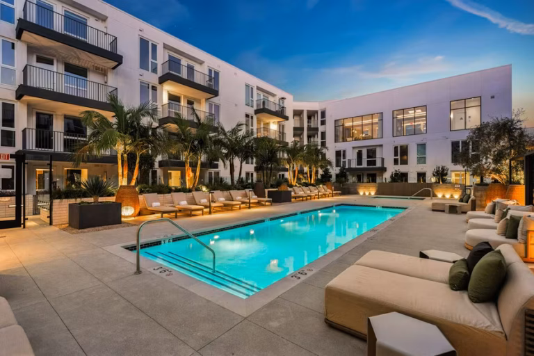 Overland & Ayres 2455 Overland Ave, Los Angeles, CA 90064
