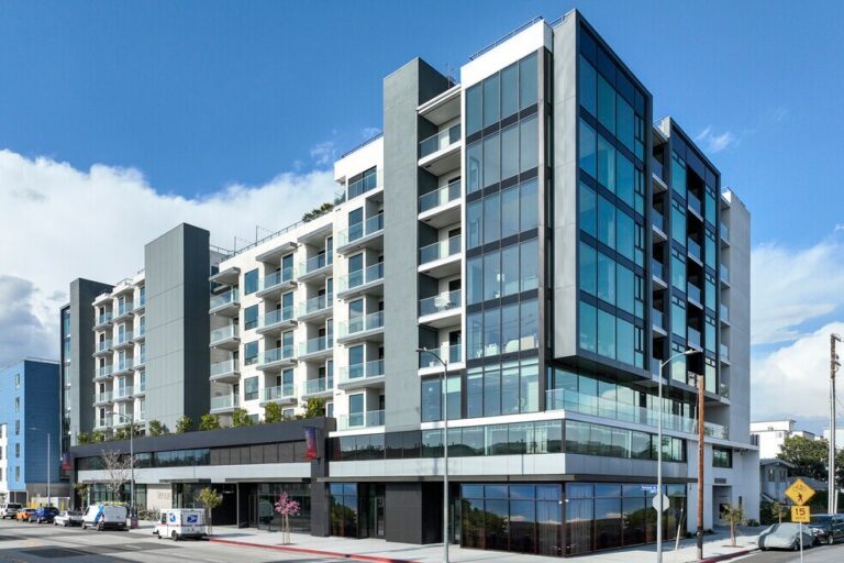 Venue Residences 3688 Overland Ave, Los Angeles, CA 90034