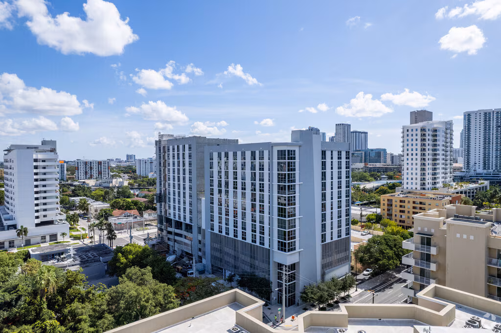 ram-miami-river-south-apartments-miami-fl-south-north-tower