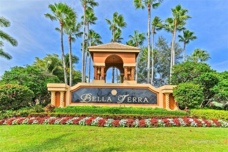 CASA EN RENTA, Casas Florida Palm Beach County Royal Palm Beach $3,599 / Mes 121 Tuscany Dr, Royal Palm Beach, FL 33411