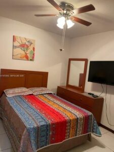 14188-sw-145th-pl-unidad-1-miami-fl-foto-del-edificio