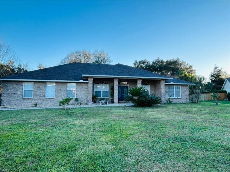 CASA EN RENTA, Houses Florida Osceola County Kissimmee Lake Toho $2,450 / Month 2396 Nightingale Ln, Kissimmee, FL 34746