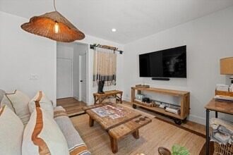 avenida-alegre-west-palm-beach-fl-building-photo-3