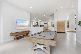 isle-brook-ct-wellington-fl-building-photo-10