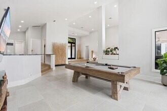 isle-brook-ct-wellington-fl-building-photo-13