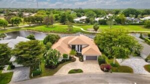 isle-brook-ct-wellington-fl-building-photo-4