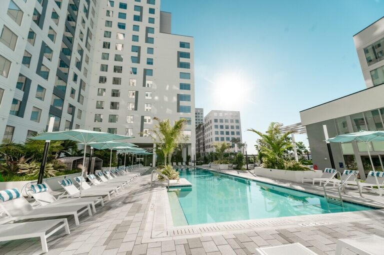 RENTA HABITACION, Florida Miami/Dade County Miami Sweetwater Groves Lapis 795 SW 110th Ave, Miami, FL 33174