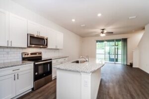 Author Profile 22 mountain-retreat-ln-riverview-fl-foto-principal-5