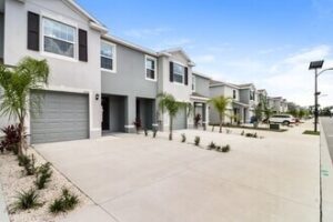 Author Profile 26 mountain-retreat-ln-riverview-fl-foto-principal-9