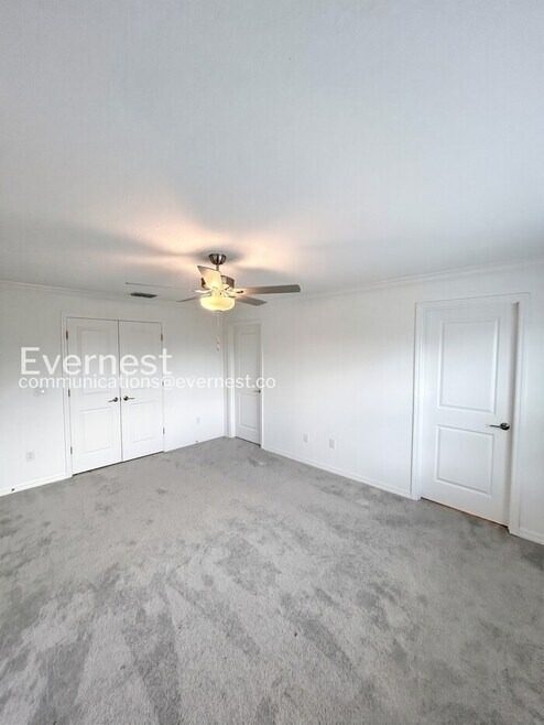 ripple-pond-loop-zephyrhills-fl-building-photo-2