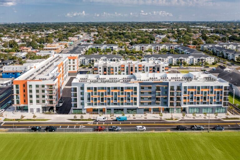Studio, Habitacion en RENTA, Florida Miami/Dade County Miami Liberty City Serenity at Liberty Square (LS4) 1415 NW 63rd St, Miami, FL 33147