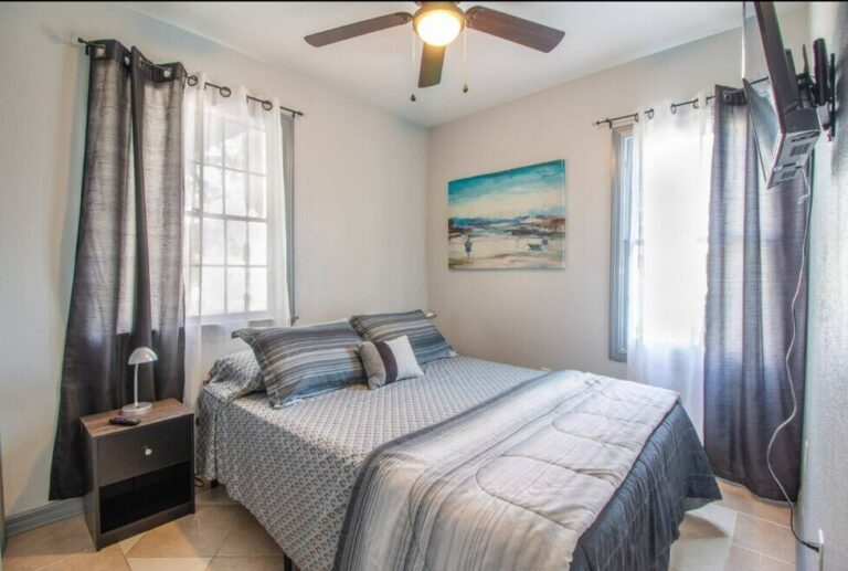 Habitacion en RENTA, Casas Florida Orange County Orlando Conway $700 / Mes 1815 Larkin Ave, Orlando, FL 32812