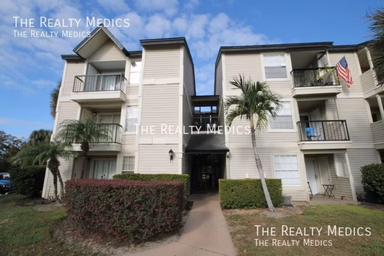 Casas Florida Orange County Orlando Park Central $1,275 / Mes 1964 Lake Atriums Cir, Orlando, FL 32839