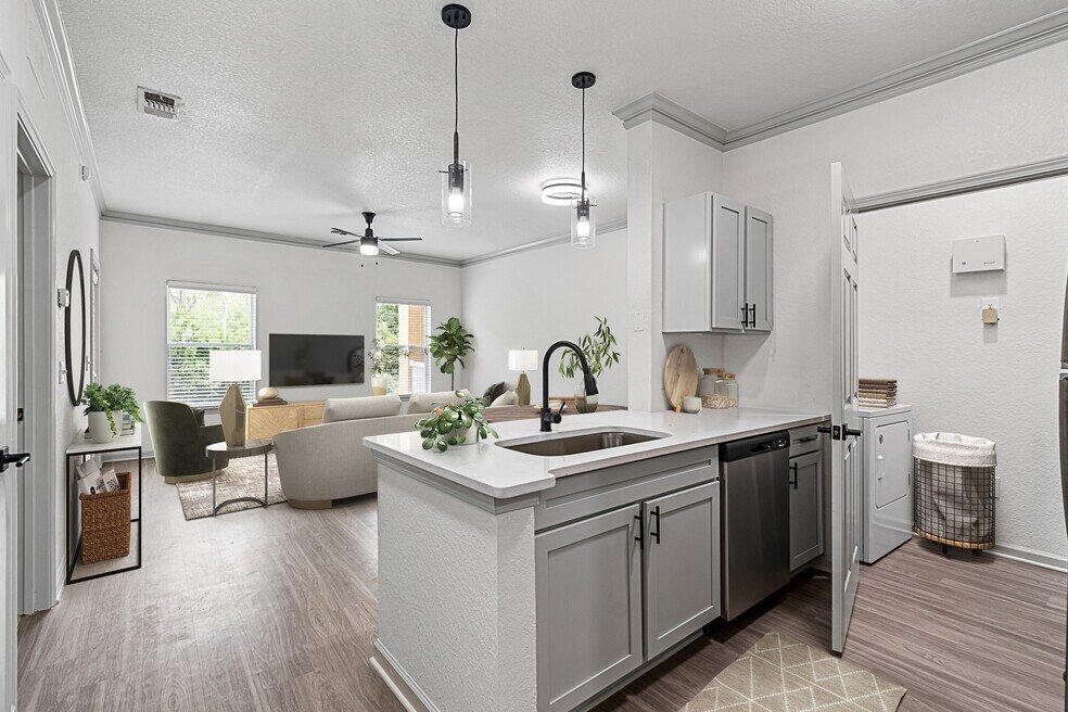 halston-world-gateway-apartment-homes-orlando-fl-a1u-12