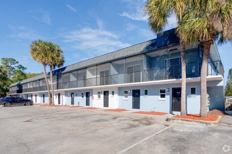 Departamento en RENTA, Florida Orange County Orlando Dover Hollow Brook 5465 Curry Ford Rd, Orlando, FL 32812