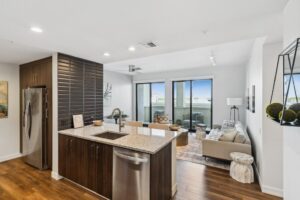life-time-living-at-gables-station-coral-gables-fl-life-time-living-gables-station-modelo-c