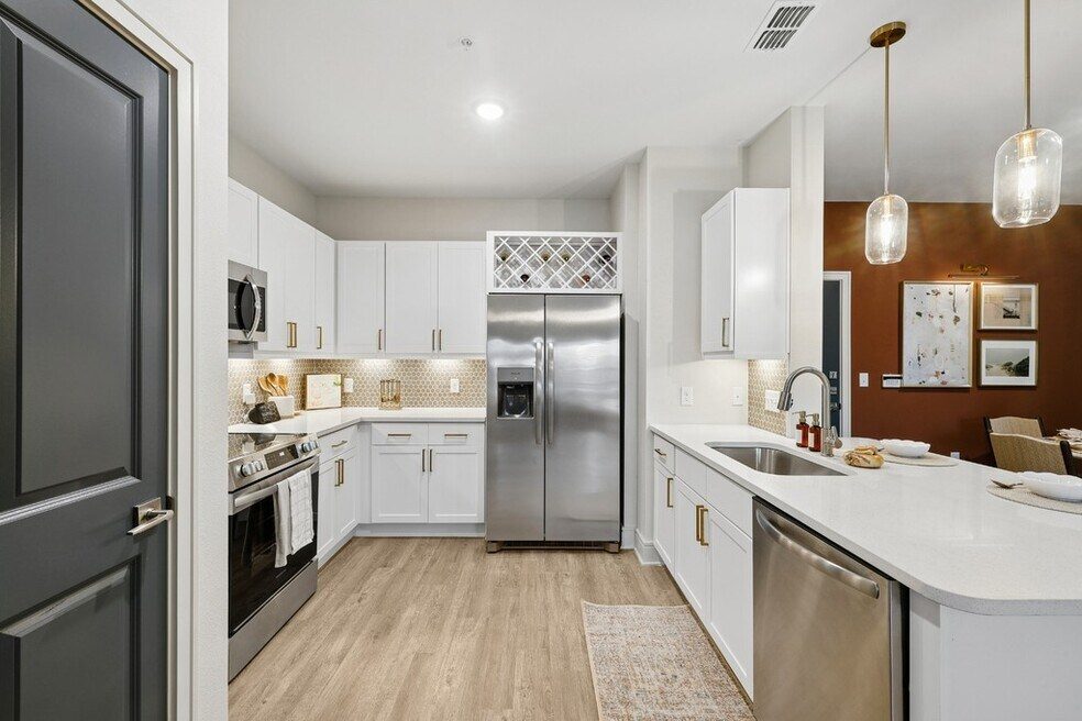 paros-vineland-orlando-fl-cocina-con-encimera-de-cuarzo-y-electrod