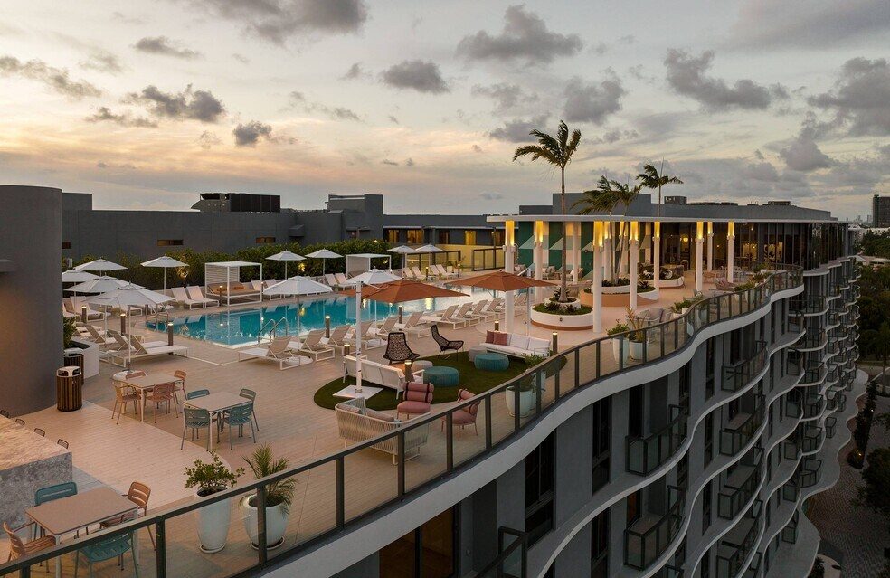 the-boulevard-miami-fl-terraza-con-piscina-en-la-azotea