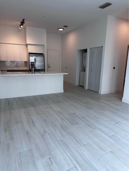 Apartament Move into a beautiful 1 Bedroom / 1 Bathroom apartment for only $2,250/month!